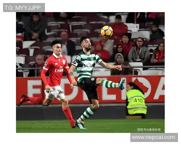 吉马良斯主场迎战里斯本竞技双方争夺葡超争冠关键三分